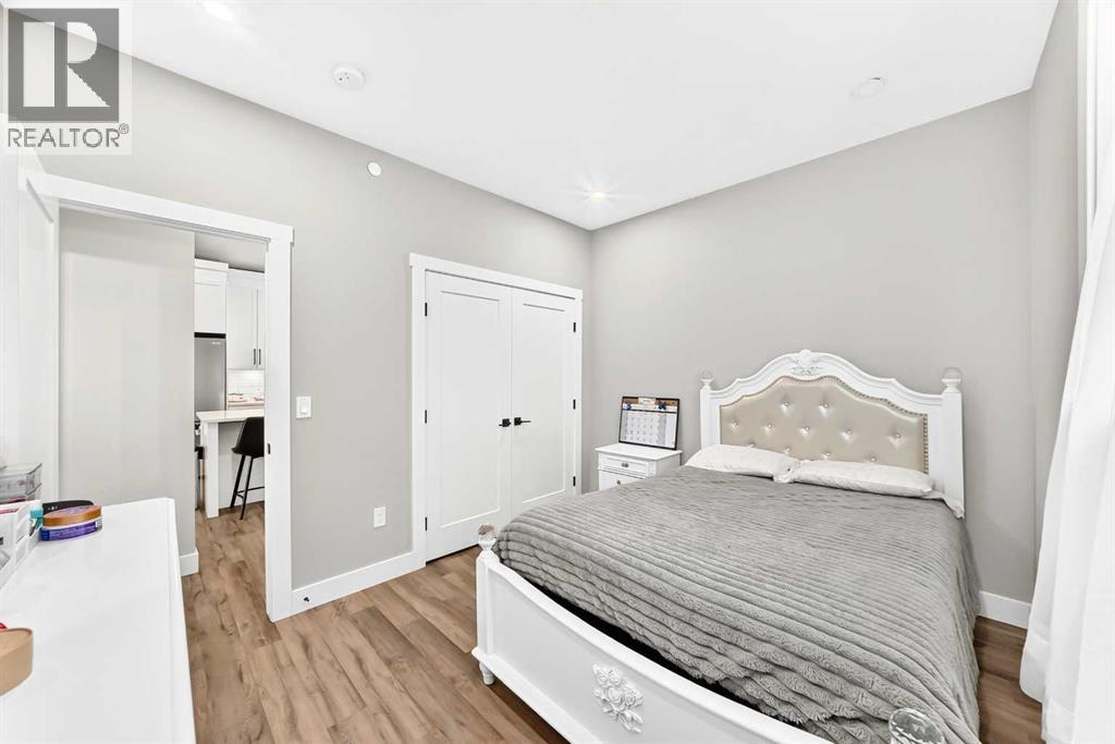 22 St Andrews Close - 30