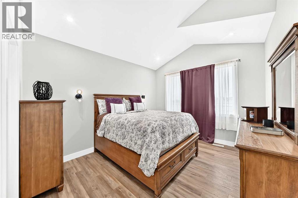 22 St Andrews Close - 20