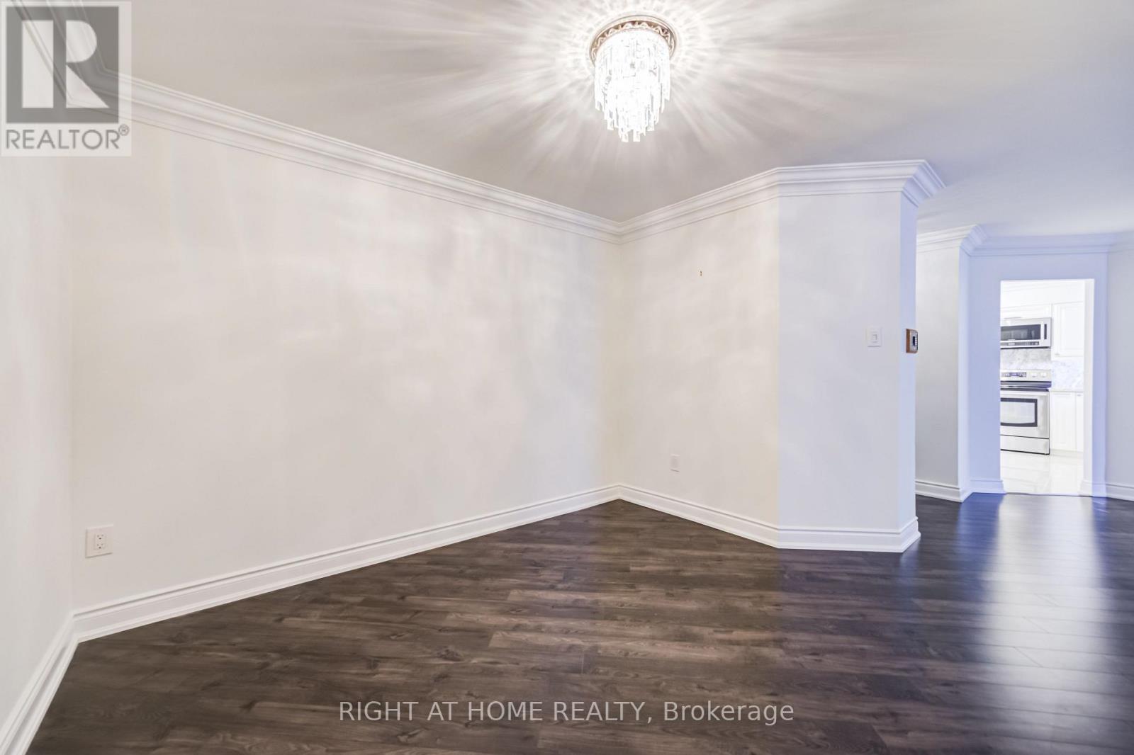 #412 333 CLARK AVENUE W - 10