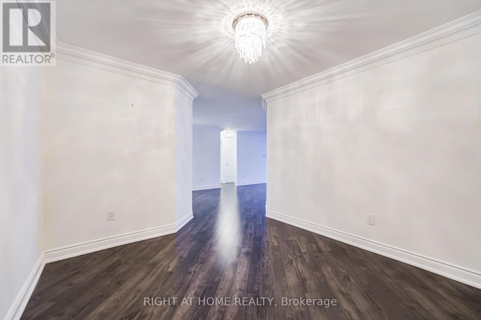 #412 333 CLARK AVENUE W - 11