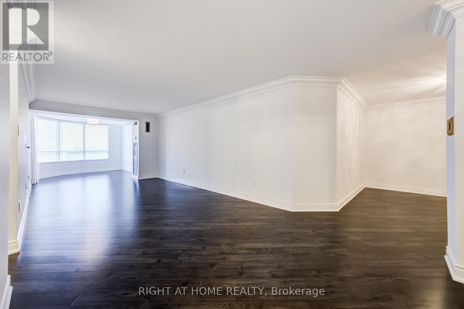 #412 333 CLARK AVENUE W - 14