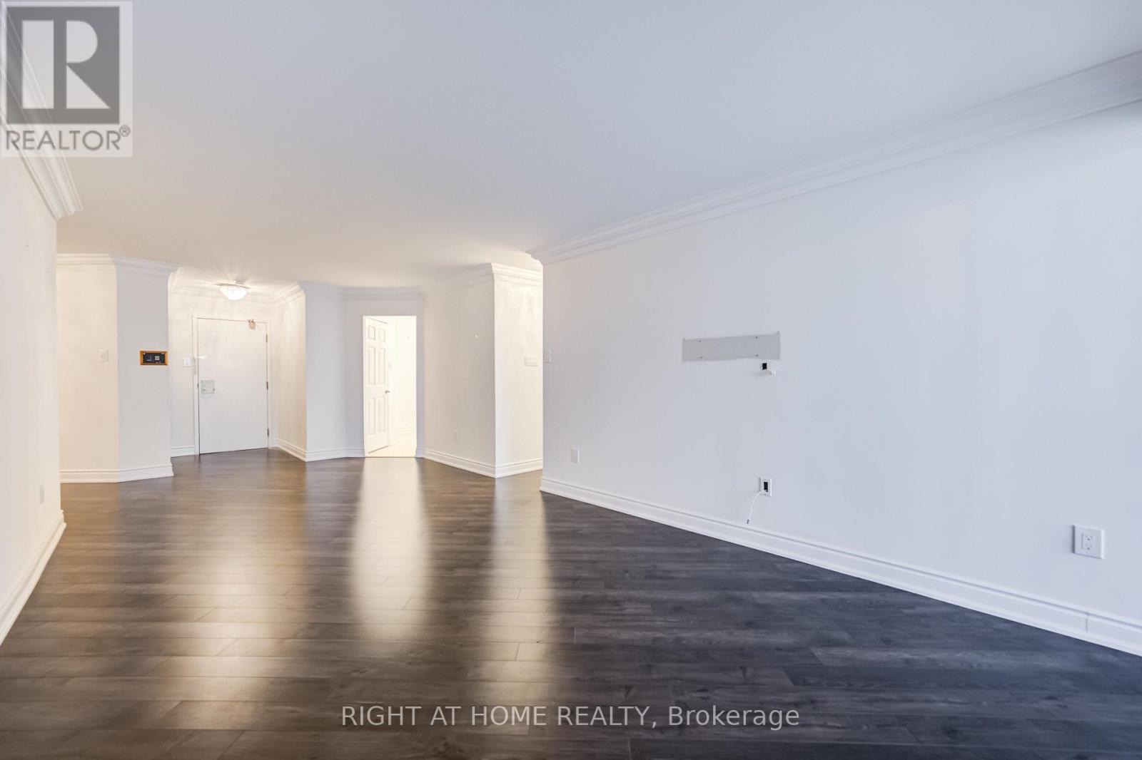 #412 333 CLARK AVENUE W - 20