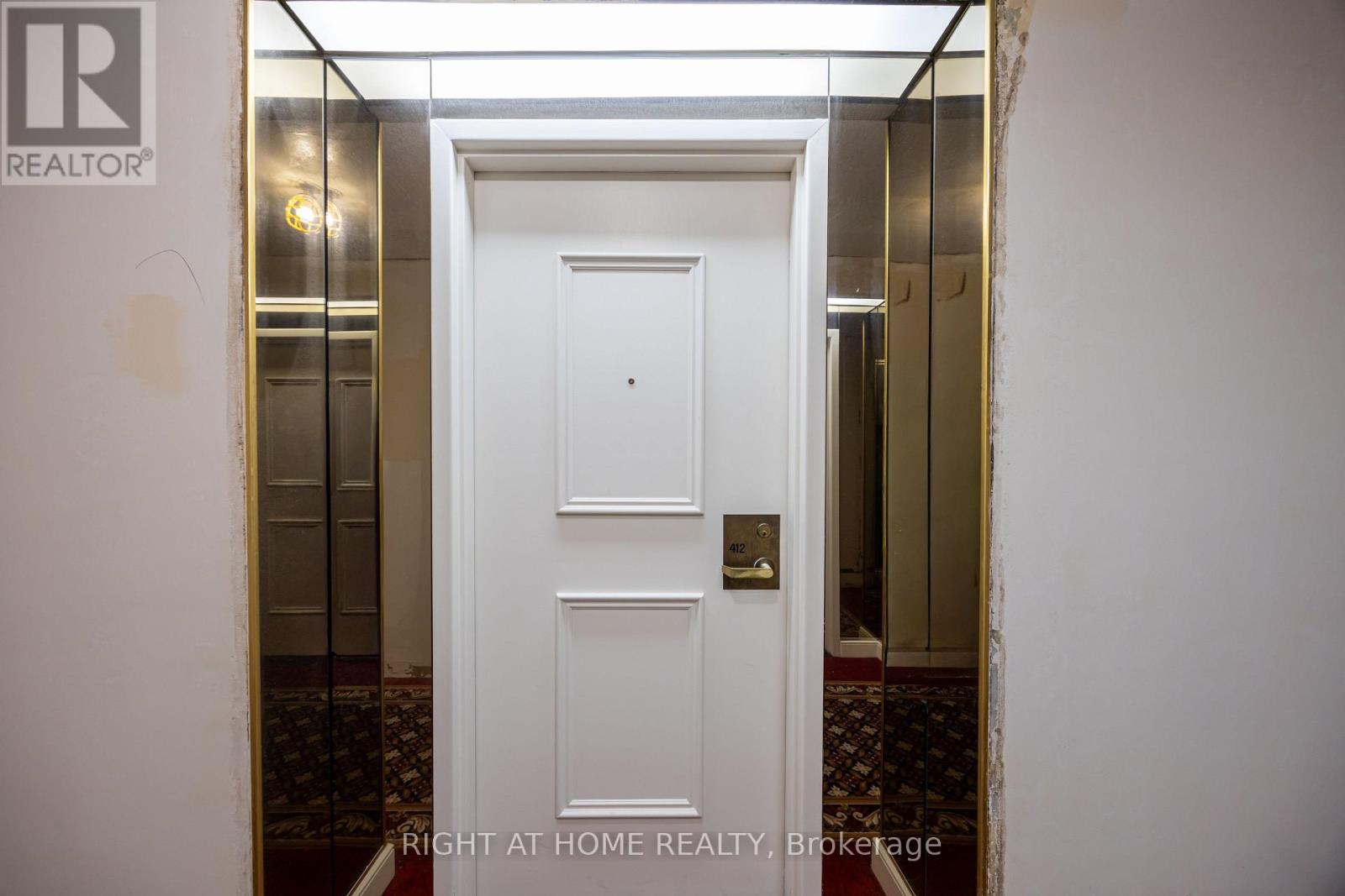 #412 333 CLARK AVENUE W - 7