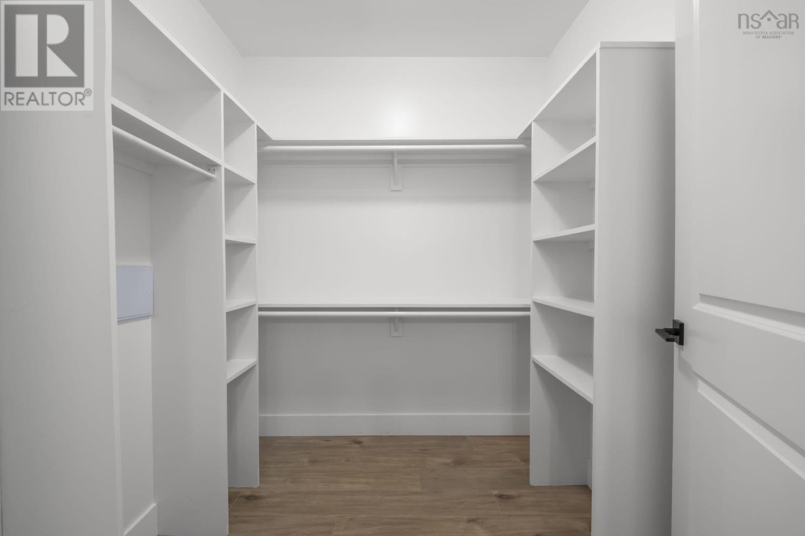 42 Elizabeth Avenue - 34