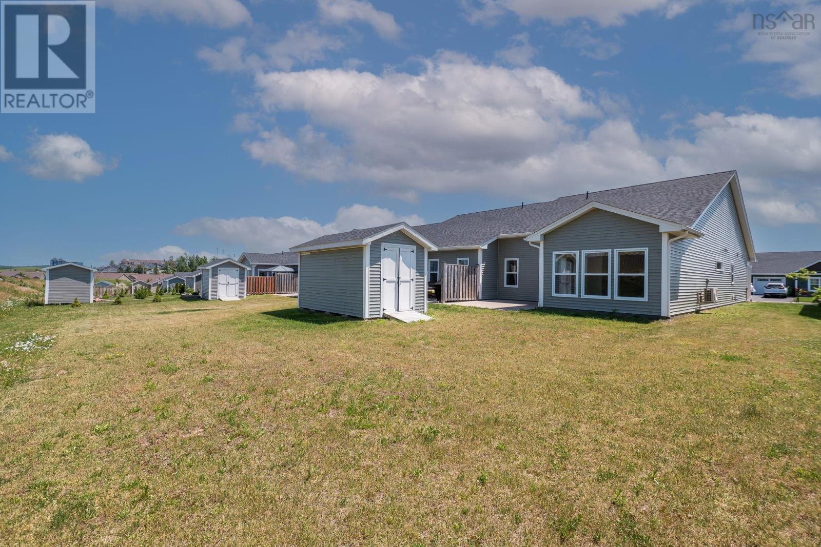 42 Elizabeth Avenue - 44
