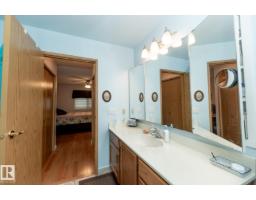 10860 25 Av Nw, Edmonton, AB T6J6N5 Photo 15