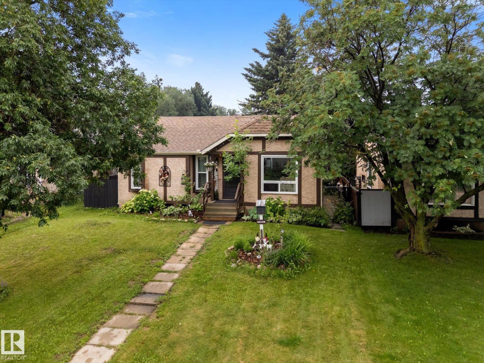 121 GREENWOOD DR - 7