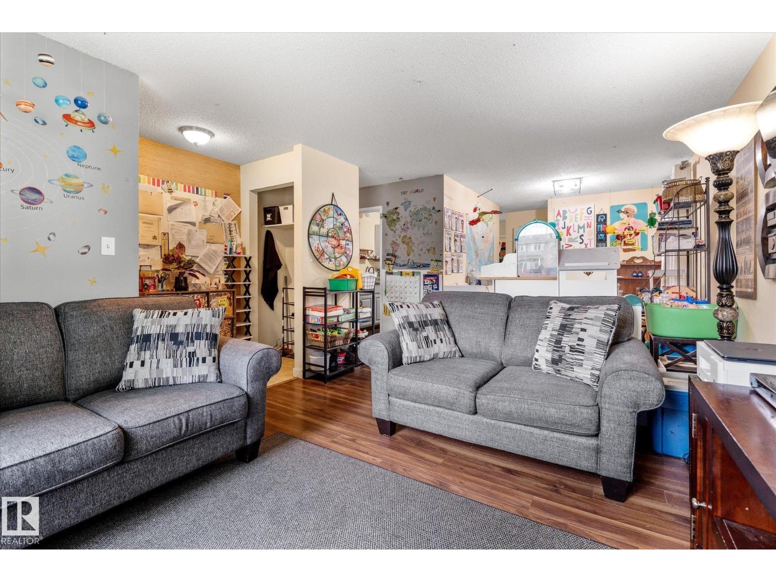 121 GREENWOOD DR - 14