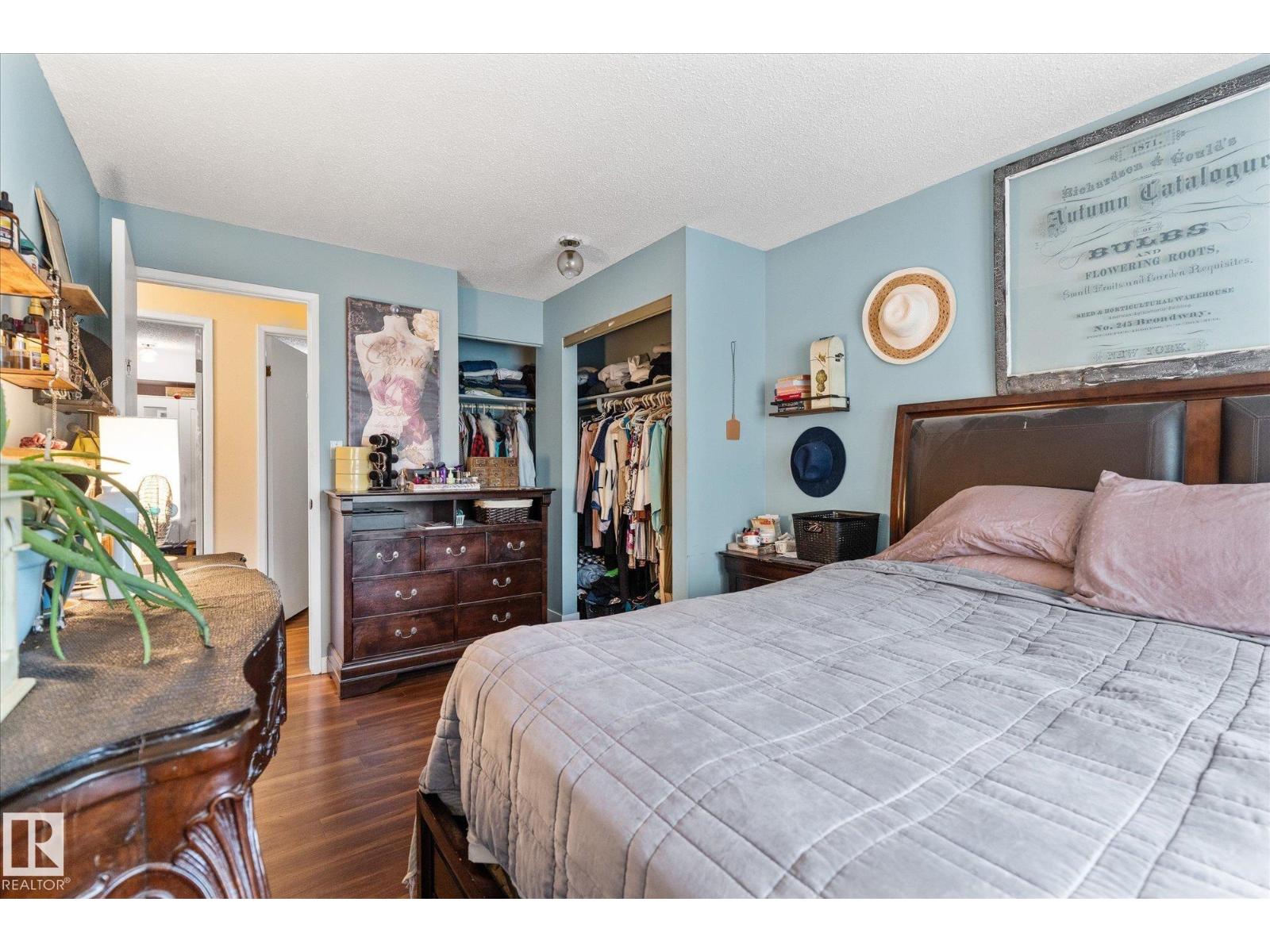 121 GREENWOOD DR - 28