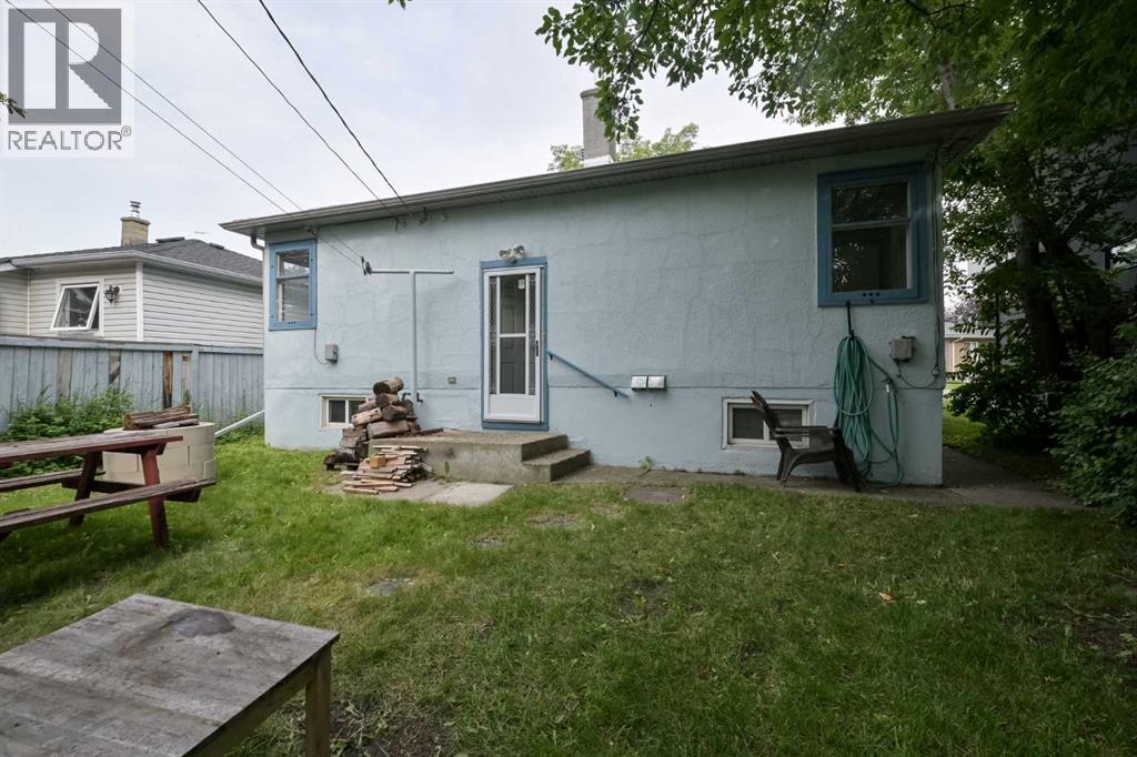 1917 Mountview Crescent NE - Image 21