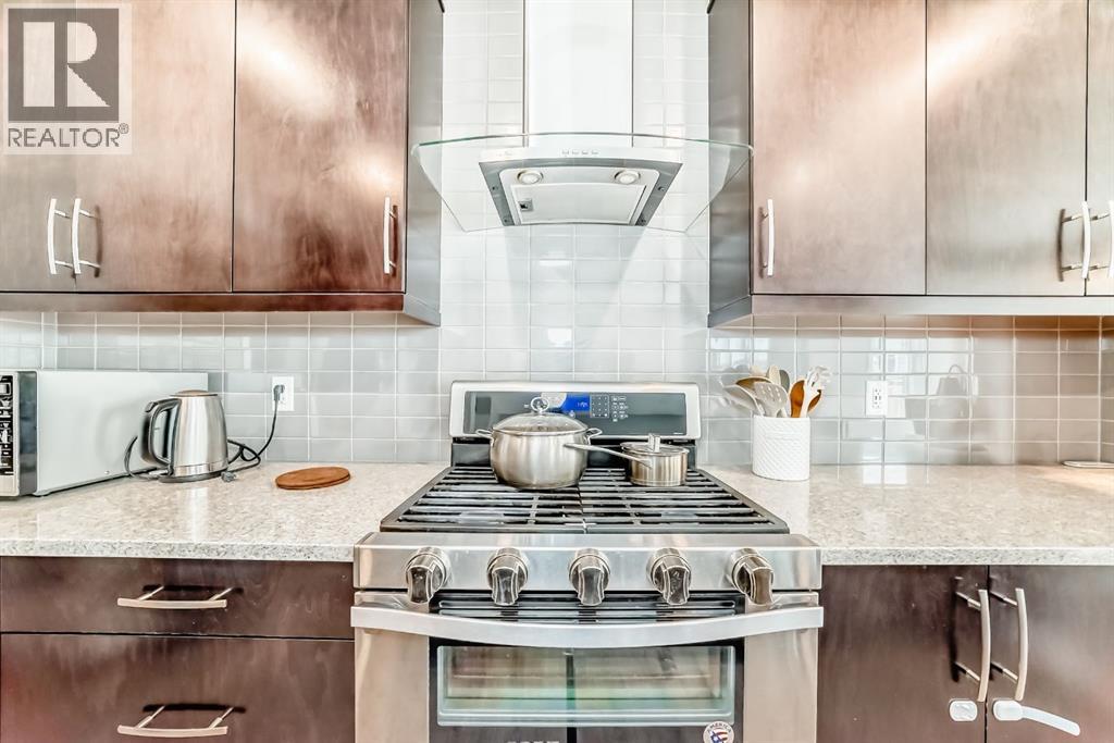 259 Kingfisher Crescent SE - 7