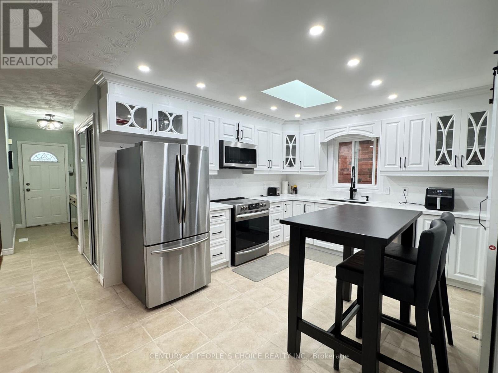 55 VINEBERG DRIVE - 8