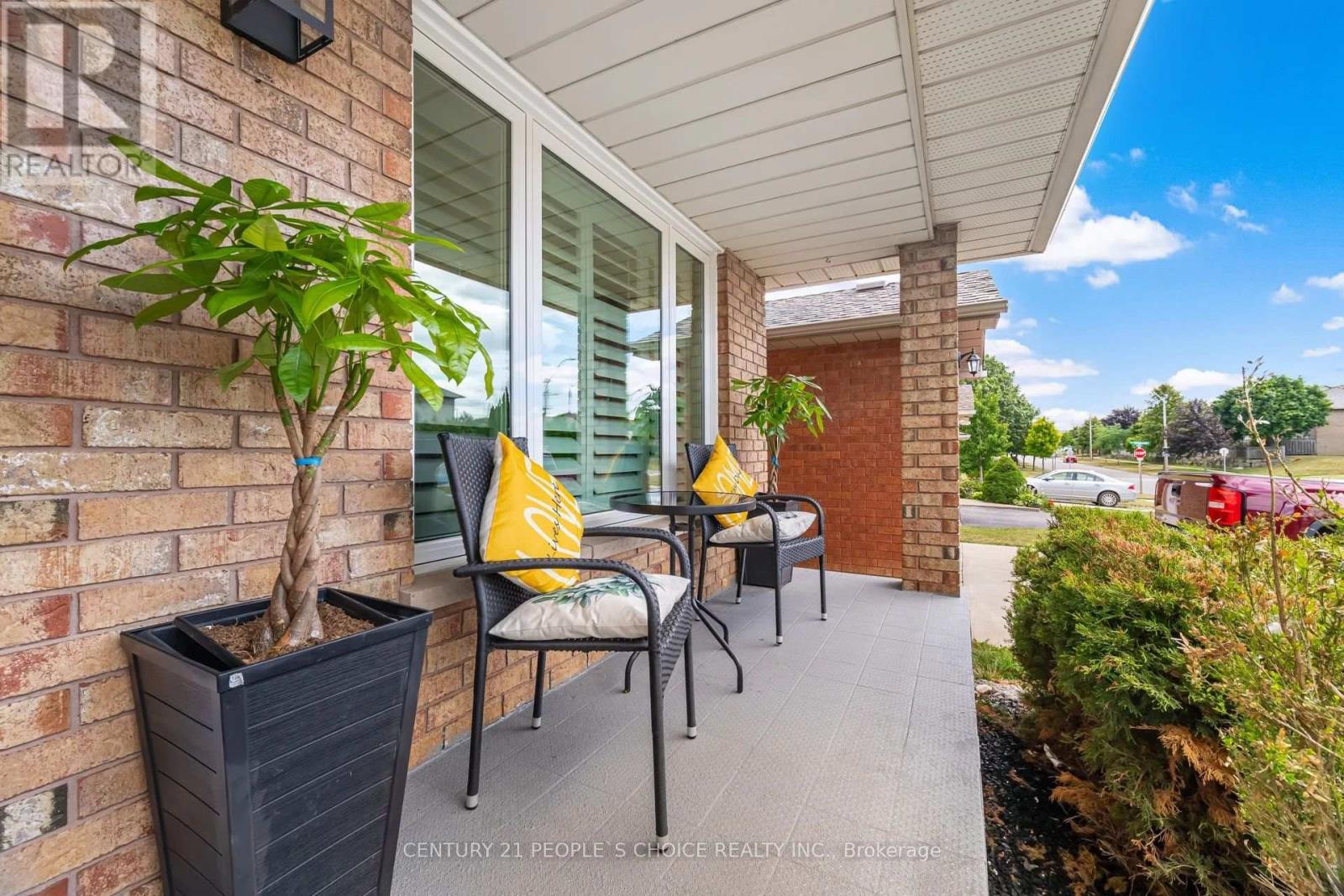 55 VINEBERG DRIVE - 5