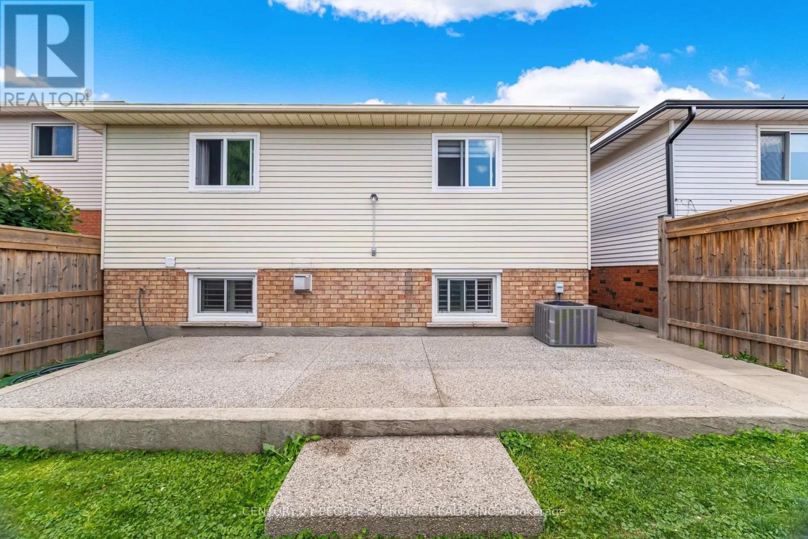 55 VINEBERG DRIVE - 47