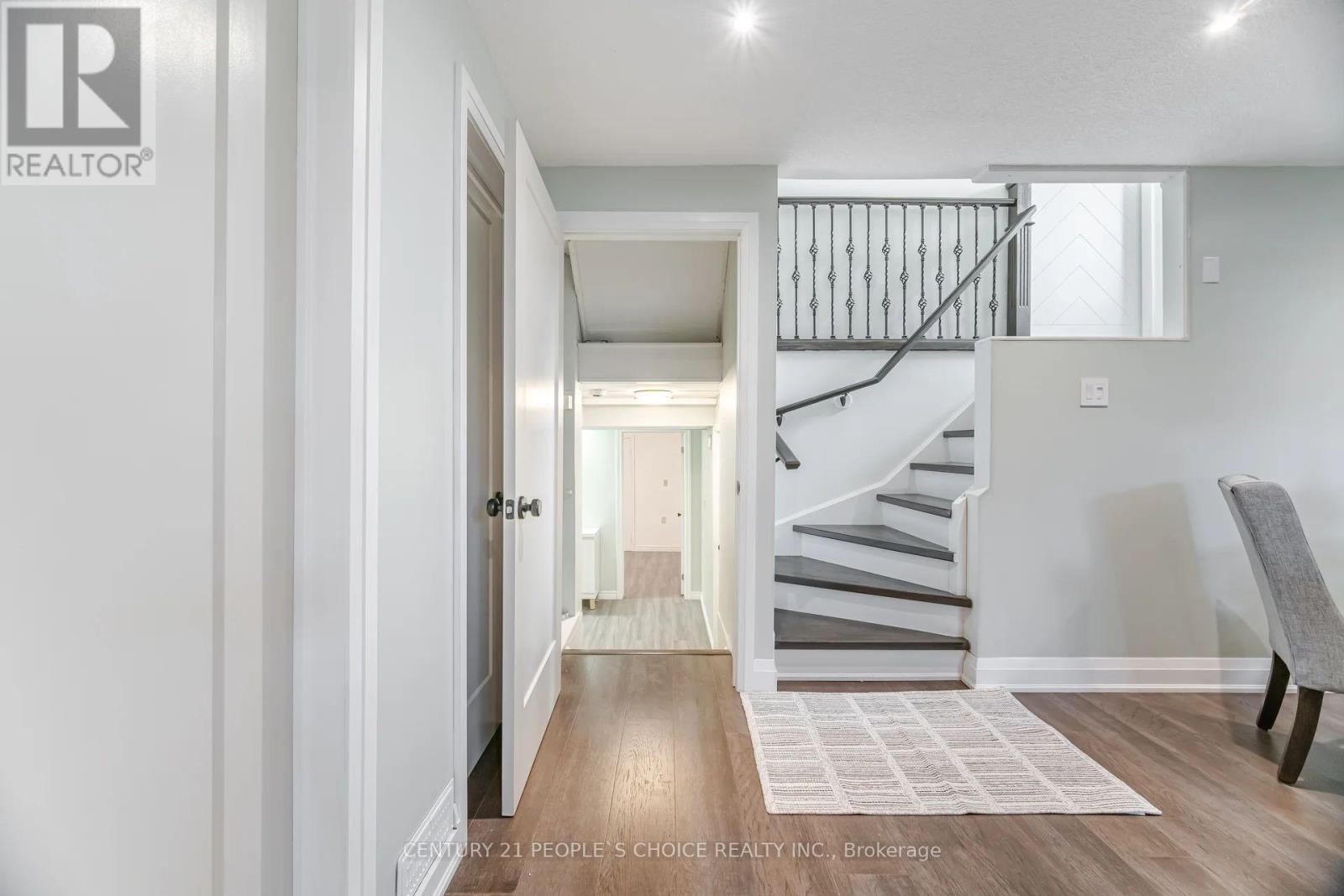 55 VINEBERG DRIVE - 36