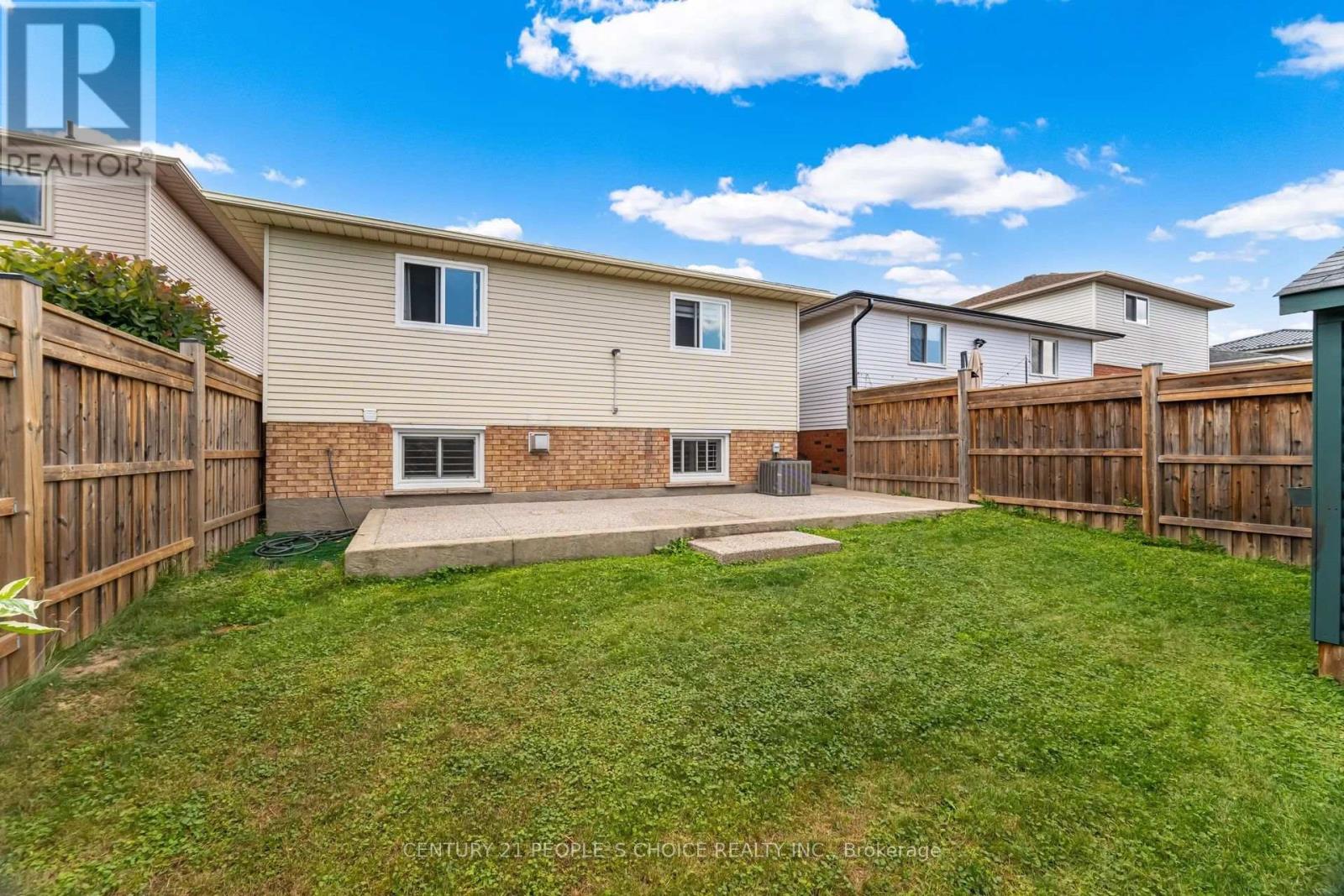 55 VINEBERG DRIVE - 50