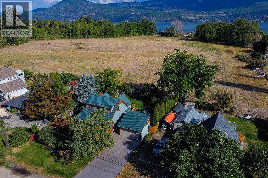 7331 Fintry Delta Road - 1