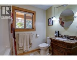 7331 Fintry Delta Road, Kelowna, BC V1Z3V2 Photo 32