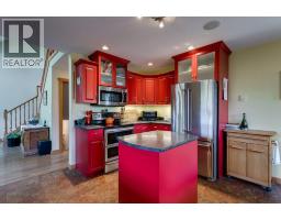 7331 Fintry Delta Road, Kelowna, BC V1Z3V2 Photo 18