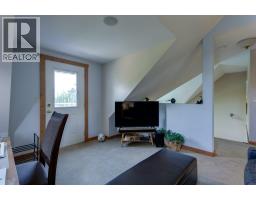 7331 Fintry Delta Road, Kelowna, BC V1Z3V2 Photo 38