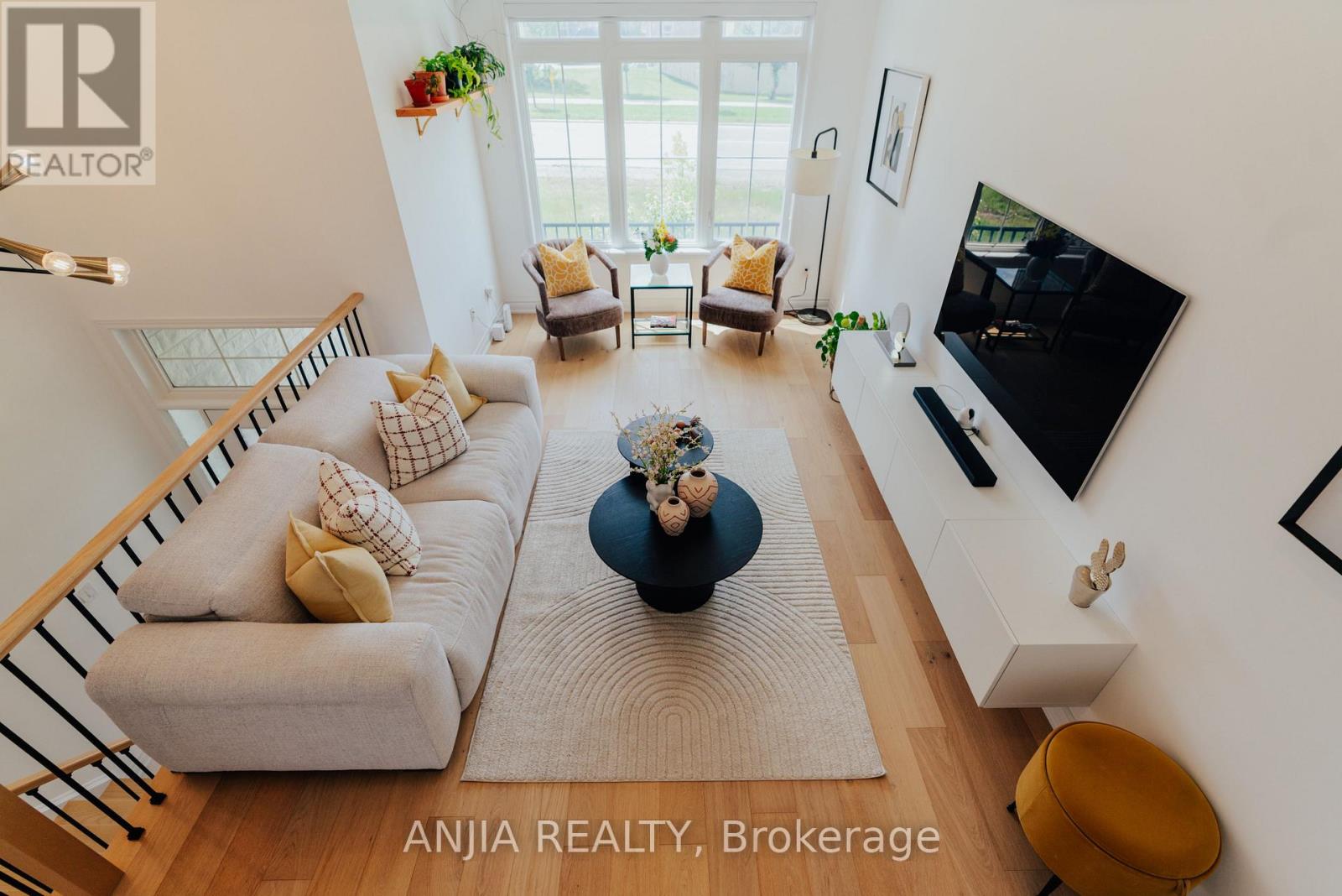 221 DUNDAS WAY - 2