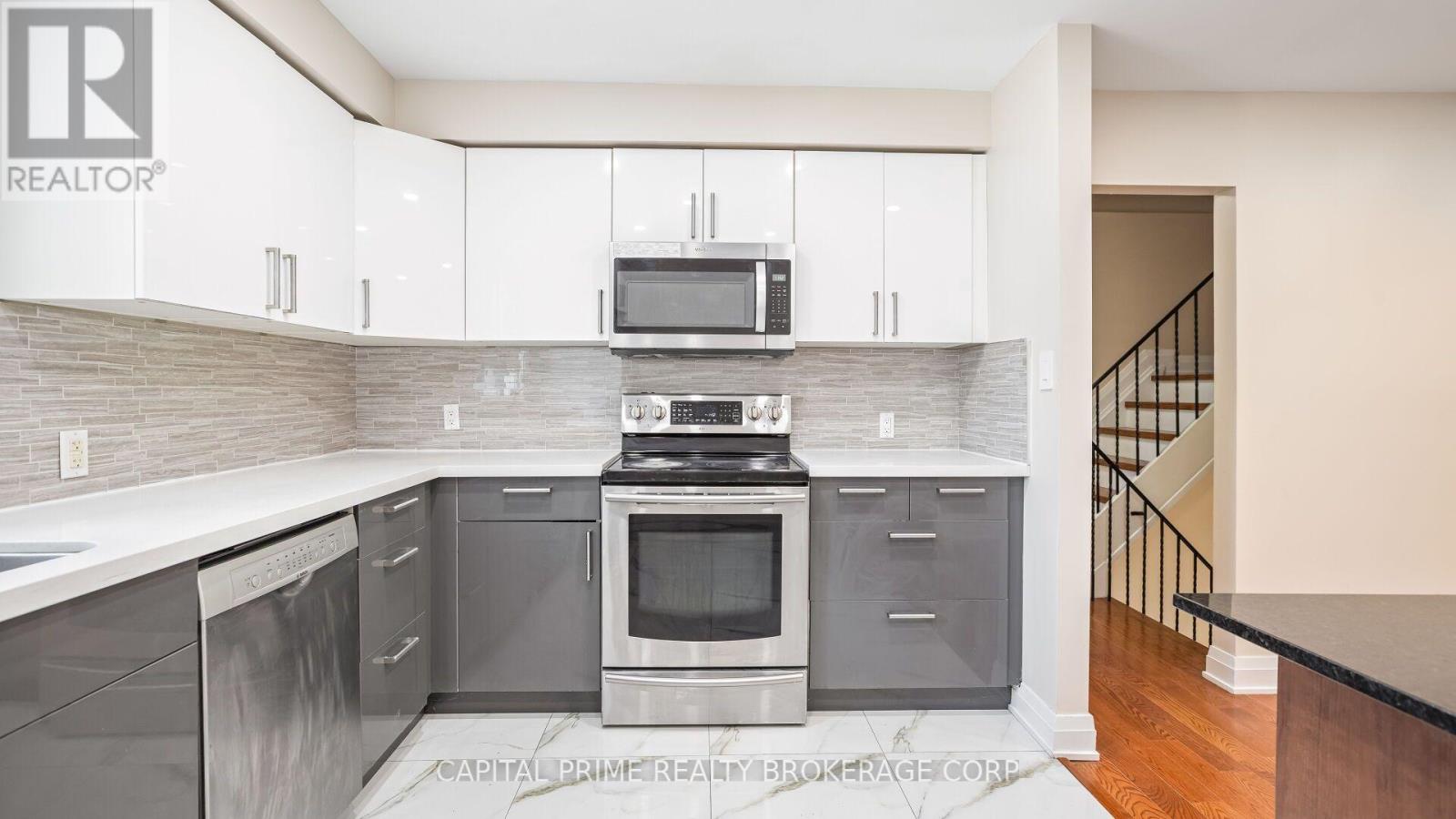 #36 250 BRIDLETOWNE CIRCLE - 2