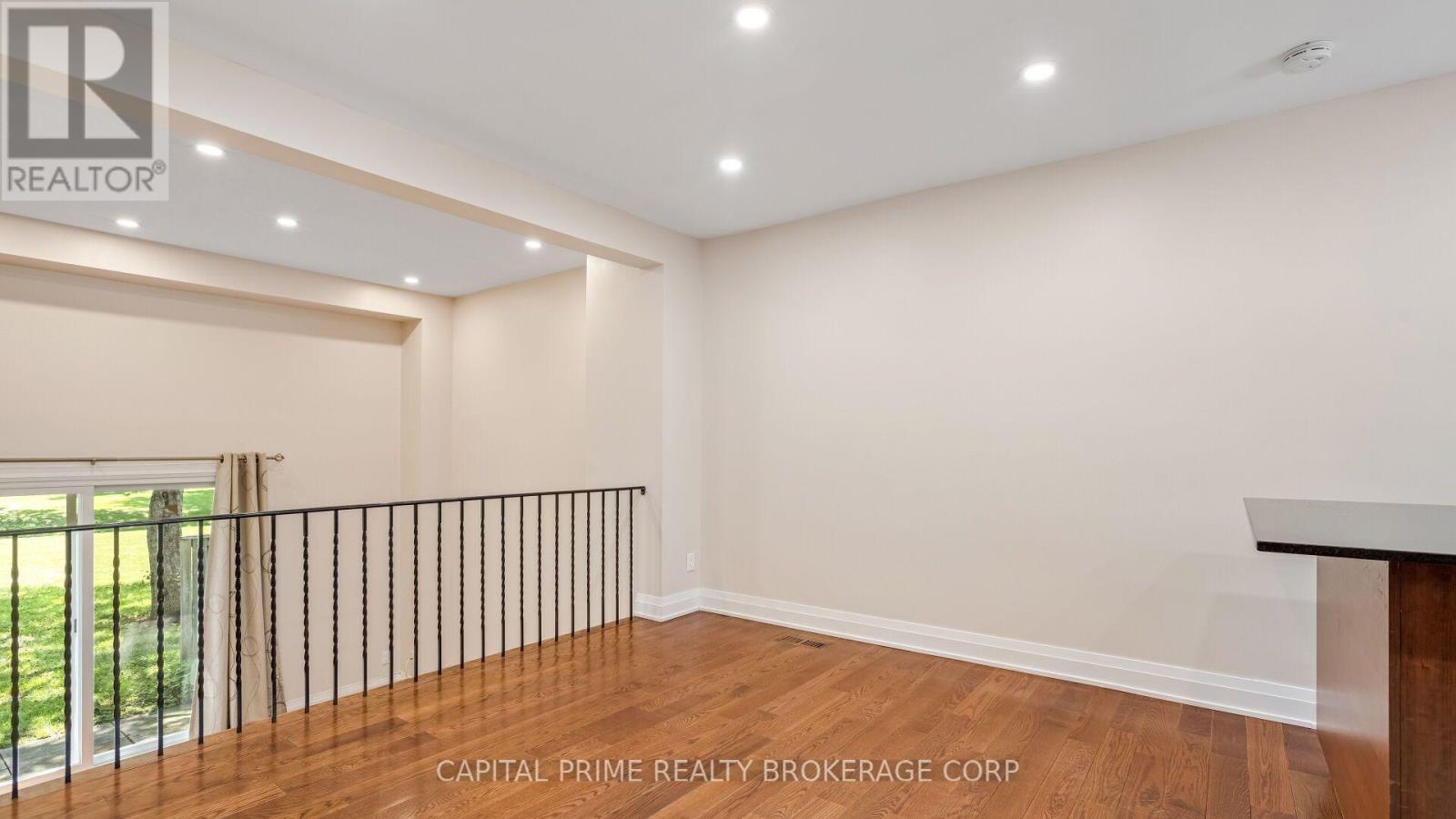 #36 250 BRIDLETOWNE CIRCLE - 11