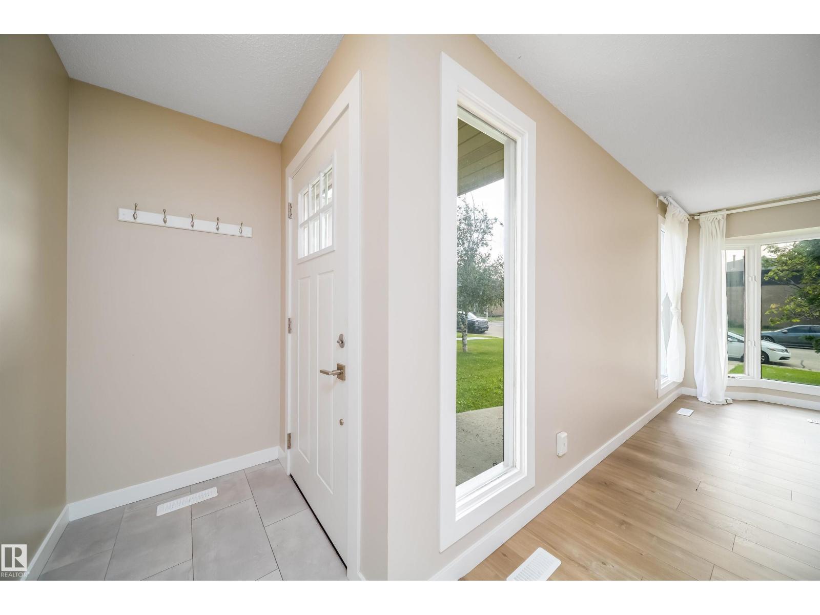 1719 37 ST NW - 17