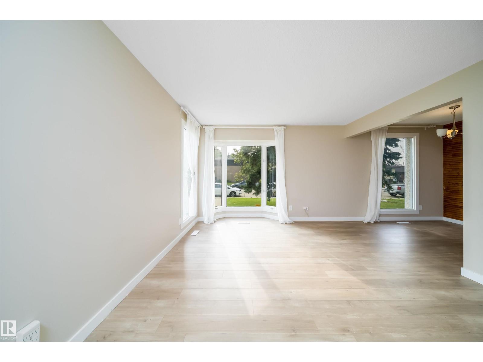 1719 37 ST NW - Image 18