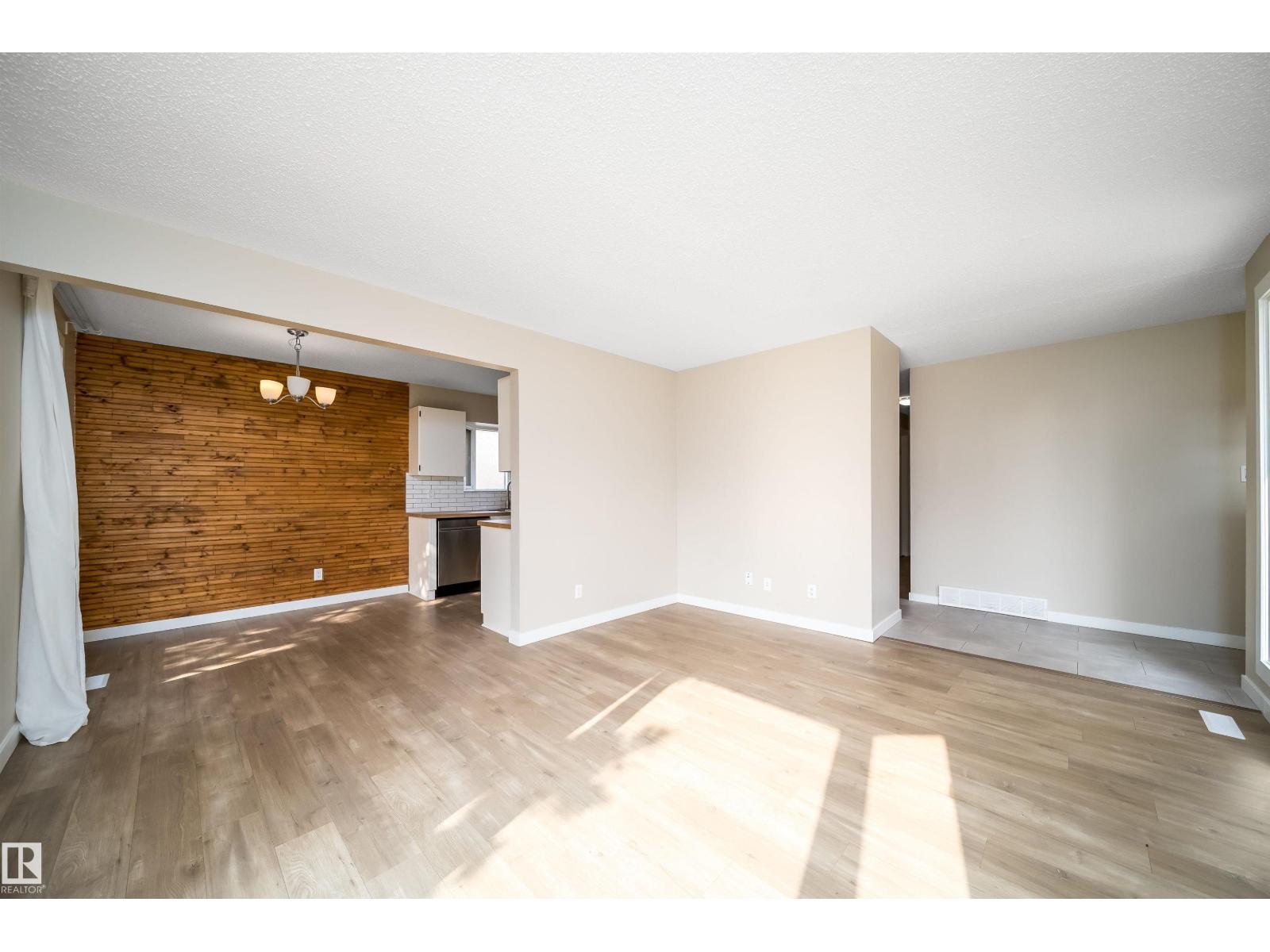 1719 37 ST NW - 21