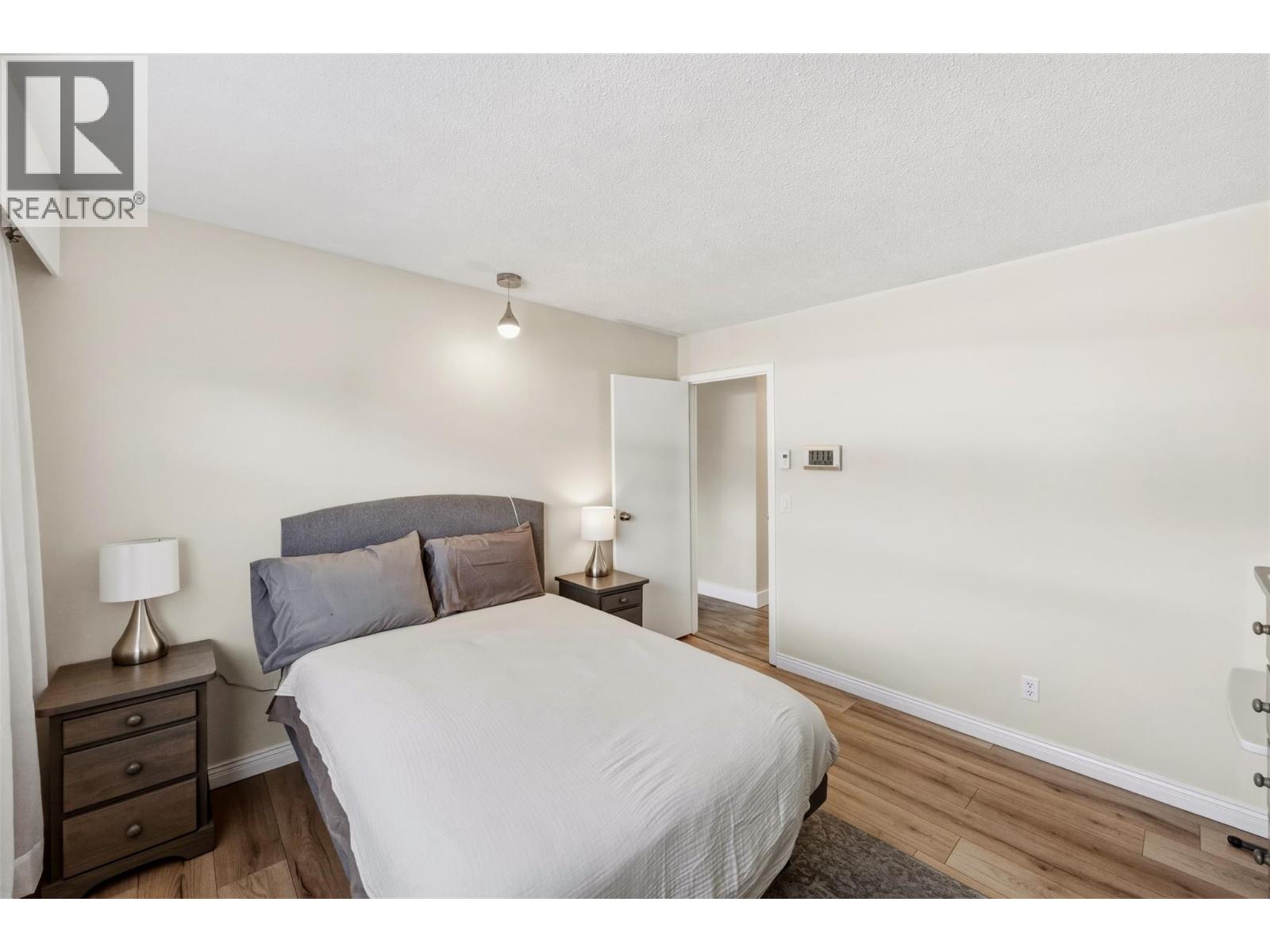 #106 22 Abbott Street - 19
