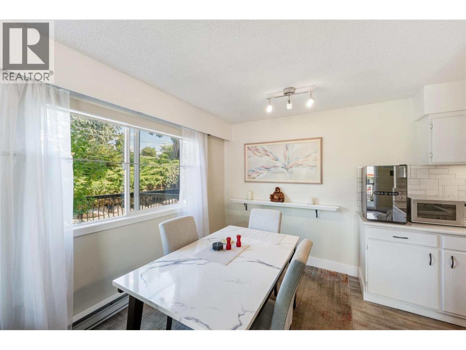 #106 22 Abbott Street - 4