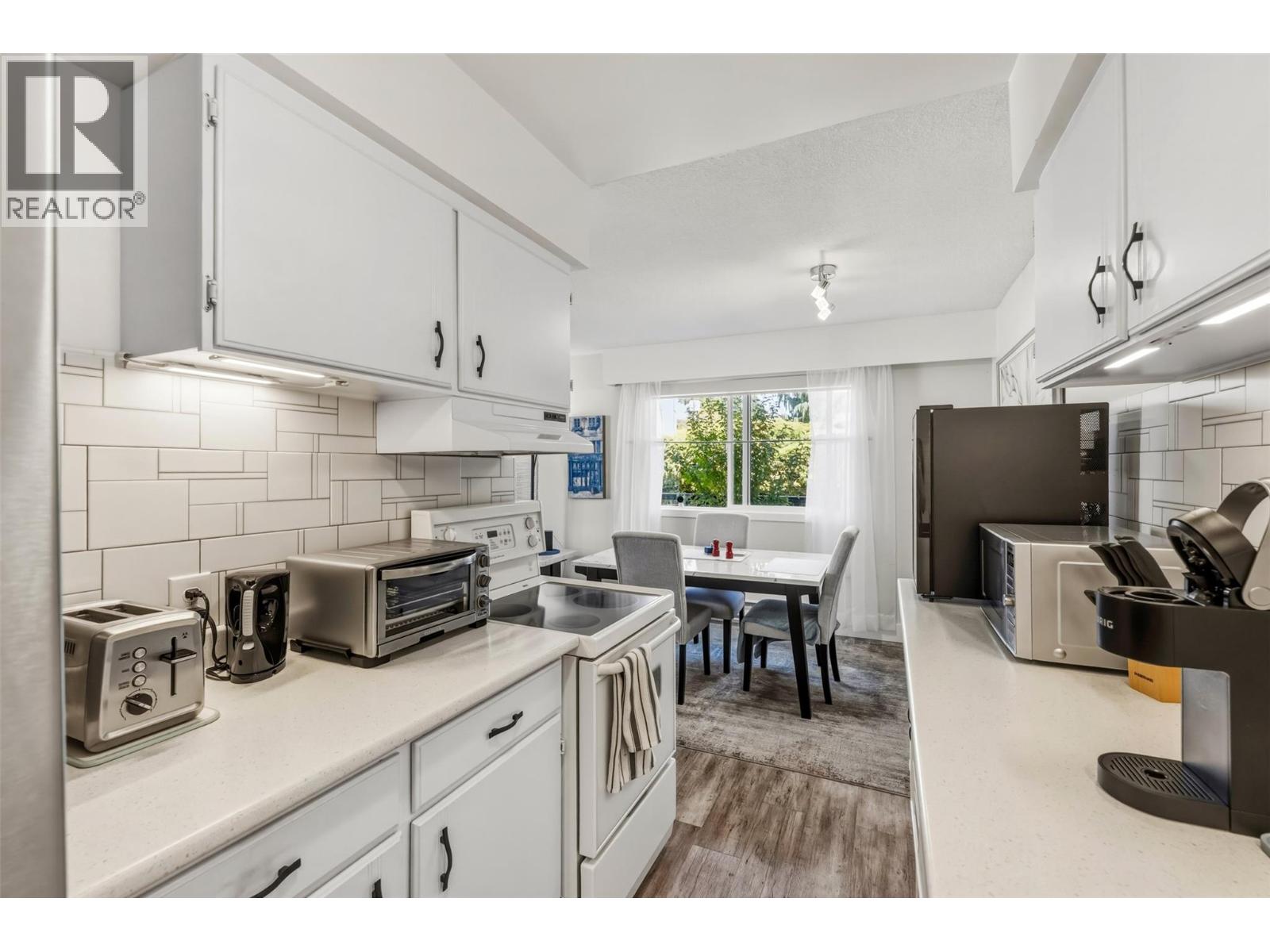 #106 22 Abbott Street - 16