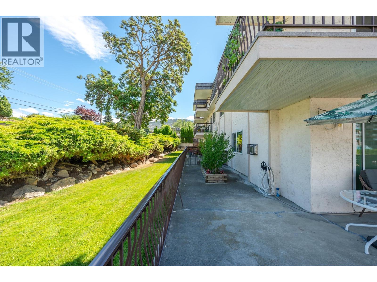 #106 22 Abbott Street - 25