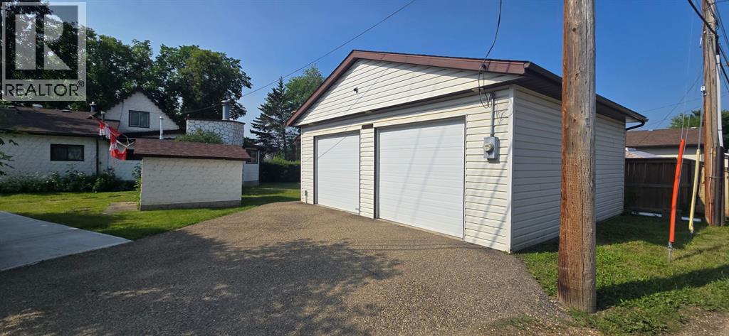 4902 52 Street - 6