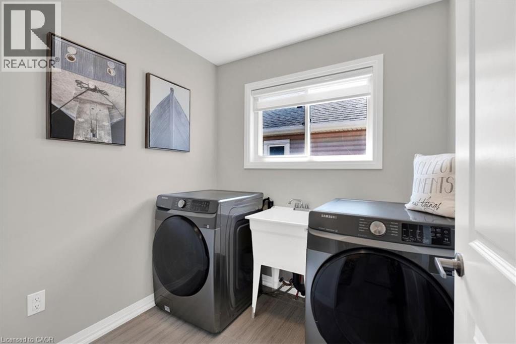 9338 WHITE OAK Avenue - 22