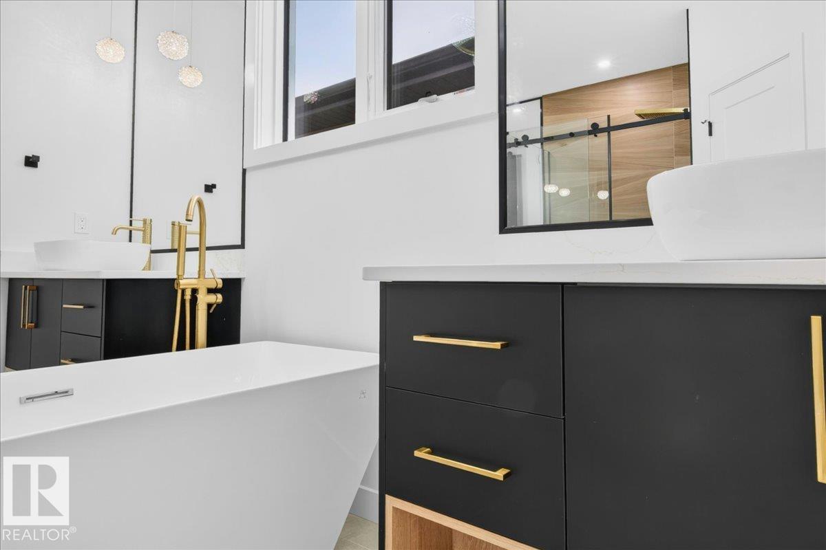 427 172 AV NW NW - Image 44