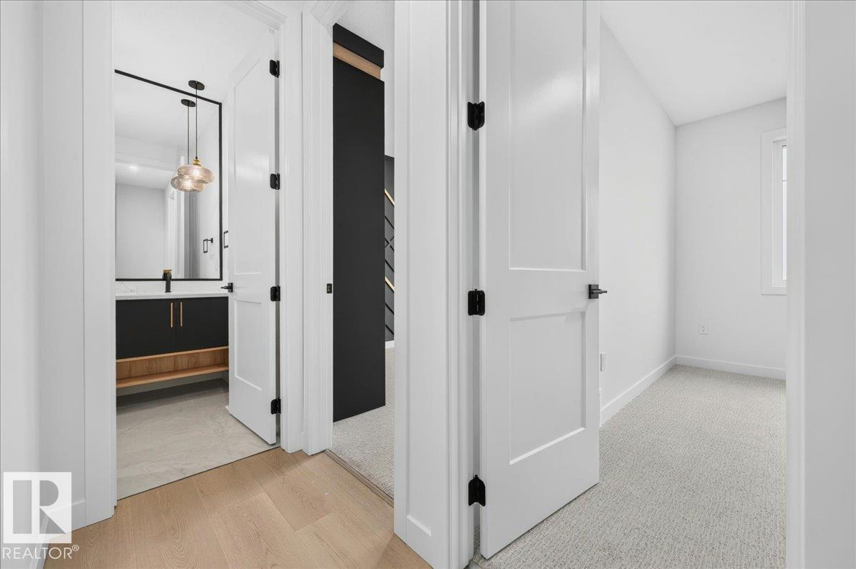 427 172 AV NW NW - 52