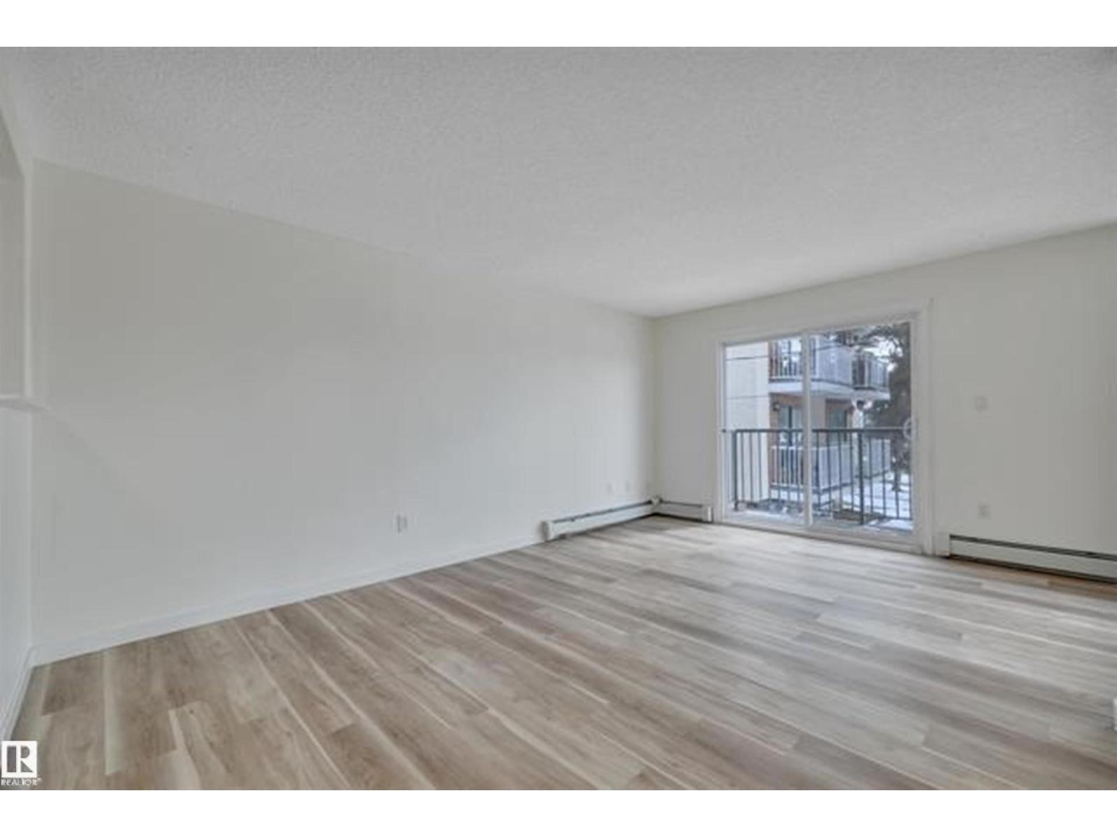 #10 4616 47 ST - 19