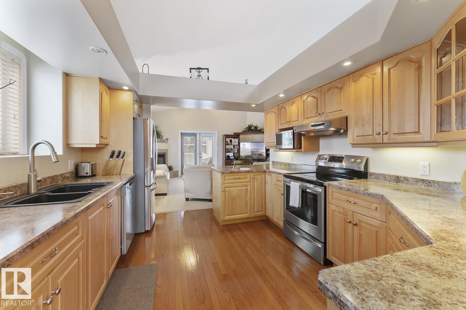 2602 6 AV - Image 7