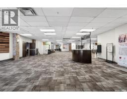 637 Main Street N, Moose Jaw, SK S6H0W6 Photo 9