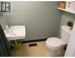 1975 Vernon Street, Lumby, BC V0E2G0 Photo 15