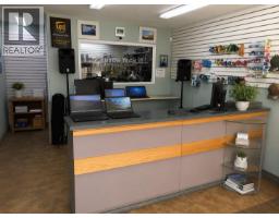 1975 Vernon Street, Lumby, BC V0E2G0 Photo 10