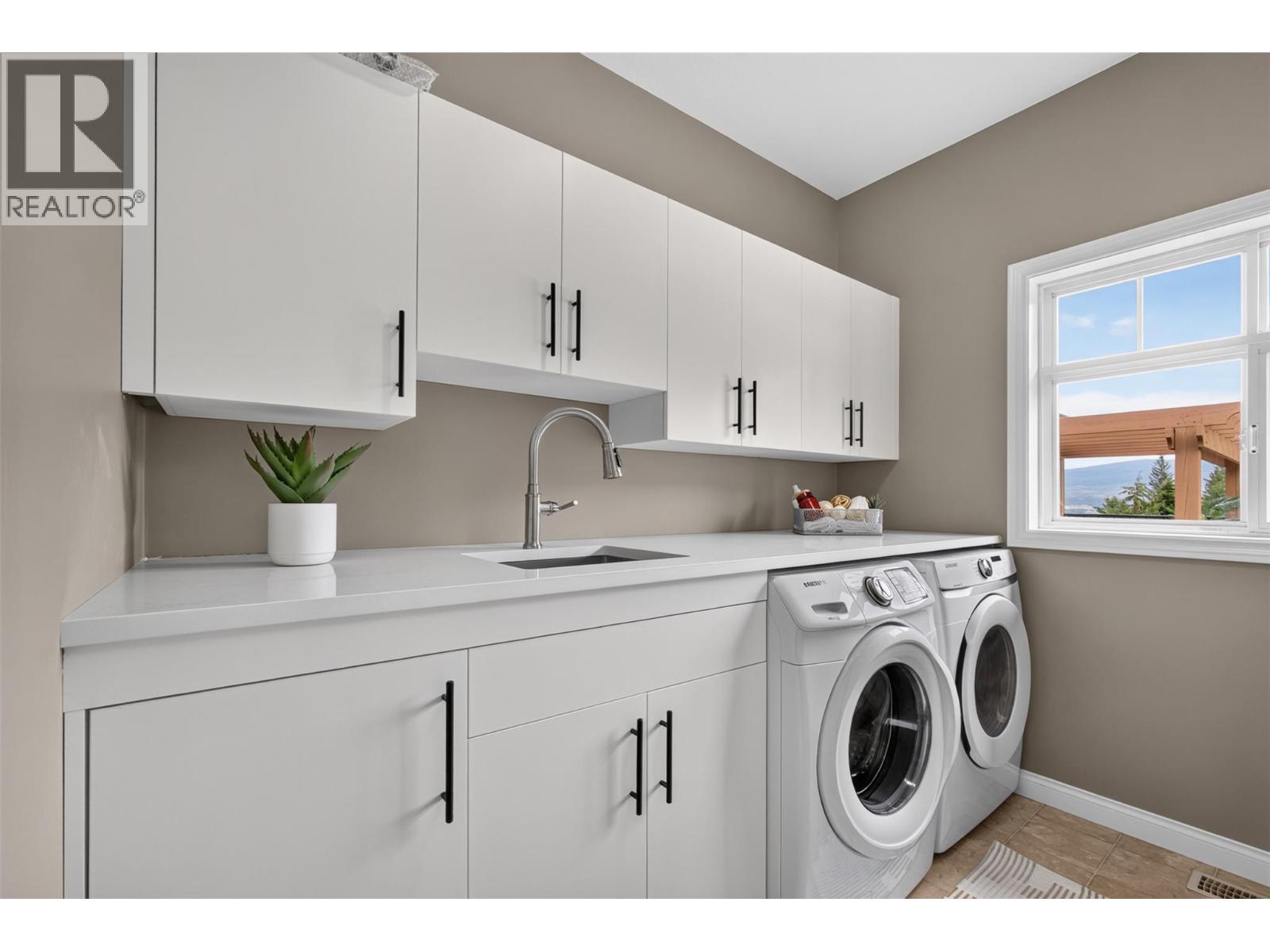 1274 Lakeview Cove Place - Image 22
