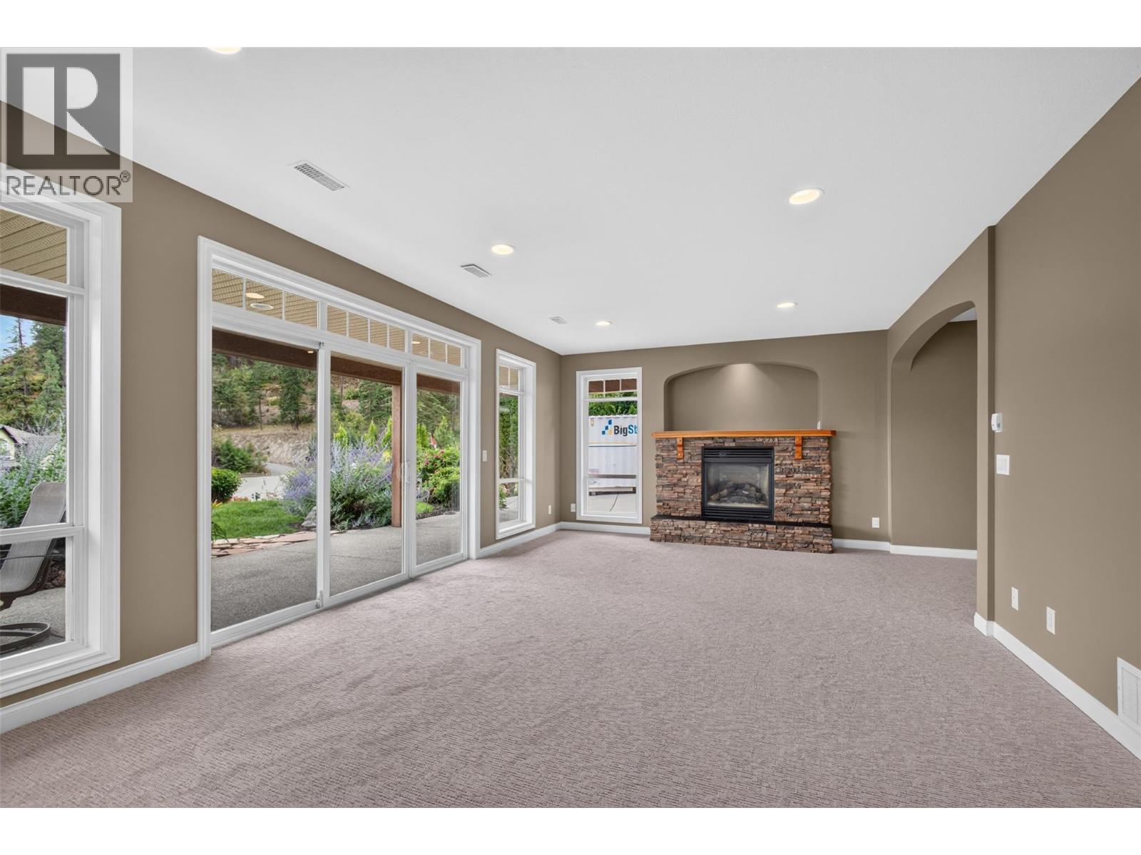 1274 Lakeview Cove Place - Image 28