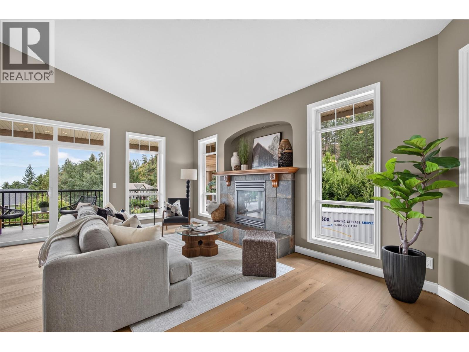 1274 Lakeview Cove Place - Image 5
