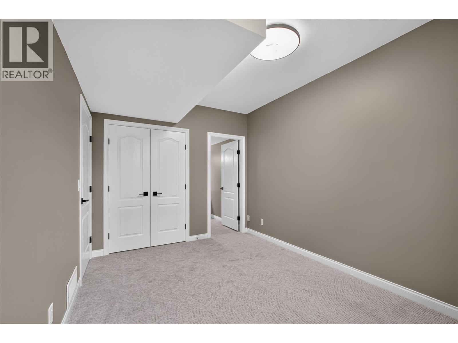 1274 Lakeview Cove Place - Image 35