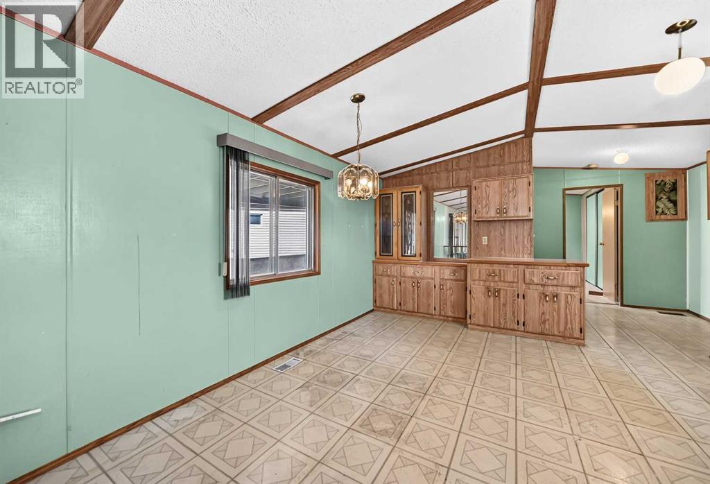 3218 Burroughs Manor NE - 8