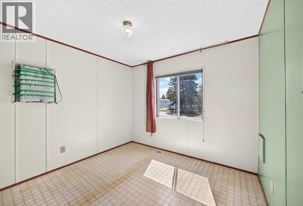 3218 Burroughs Manor NE - 27