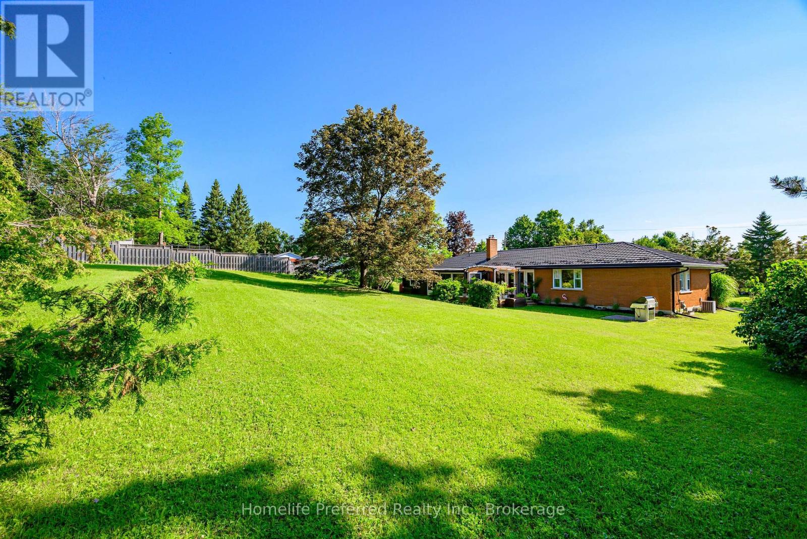 548 BISSVIEW AVENUE - 44